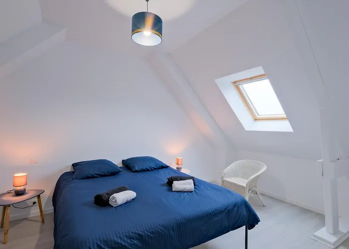 Chez Arnold - Maison à Moins Dun Km De La Casa de Férias