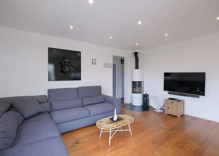 Chez Arnold - Maison à Moins Dun Km De La *